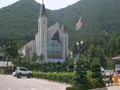 수원 흰돌산수양관