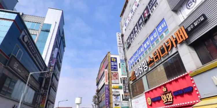 엘빛워쉽 선교센터 사진 2