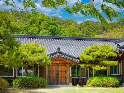 한옥촌신선마을